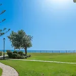 Beach Apartment Marbella شقة