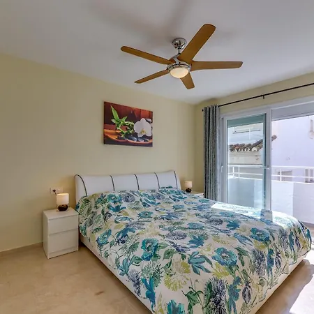 Апартаменты Beach Apartment Marbella Марбелья