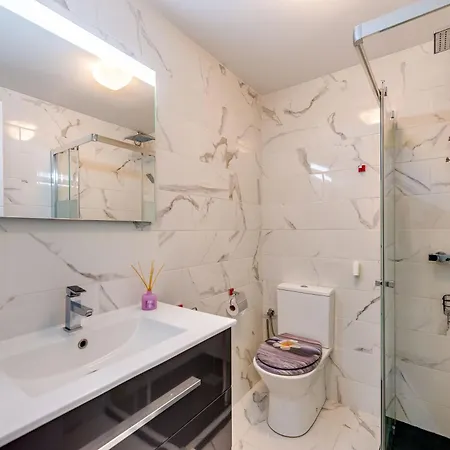 Апартаменты Beach Apartment Marbella Марбелья