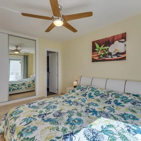 Апартаменты Beach Apartment Marbella Марбелья